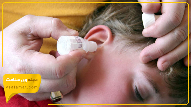 قطره گوش آنتی بیوتیک، عفونت گوش را درمان می کند.