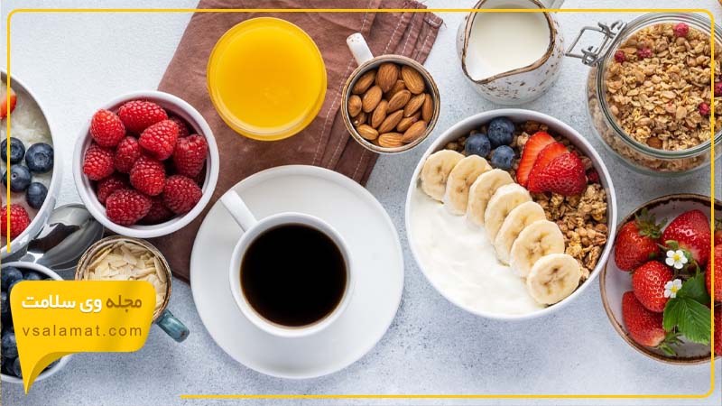 مواد مغذی موجود در صبحانه شامل فولات، آهن، ویتامین A، ویتامین های گروه B و... است.