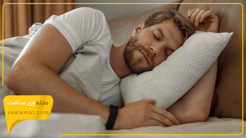 خواب کمتر از ۵ ساعت با کاهش تستوسترون همراه است.